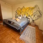 Rustica Apartmens Daire *